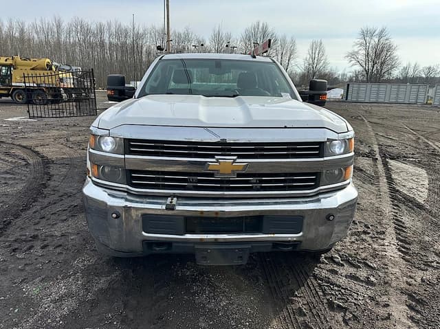 Image of Chevrolet 3500HD equipment image 1