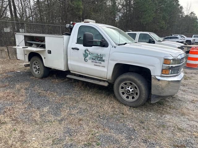 Image of Chevrolet 3500HD equipment image 2