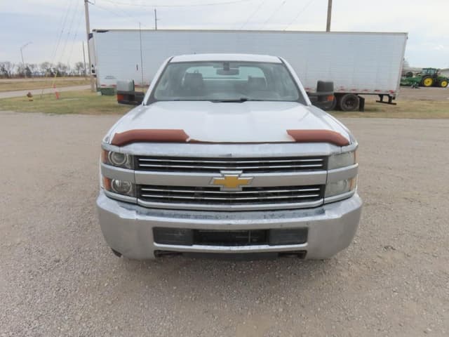 Image of Chevrolet 3500HD equipment image 2