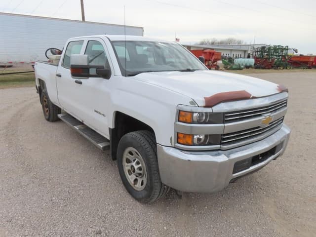 Image of Chevrolet 3500HD equipment image 3