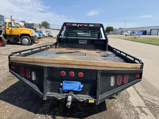 Image of Chevrolet 3500HD equipment image 4