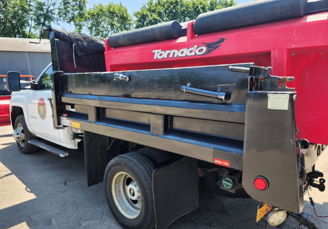 Image of Chevrolet 3500HD equipment image 1