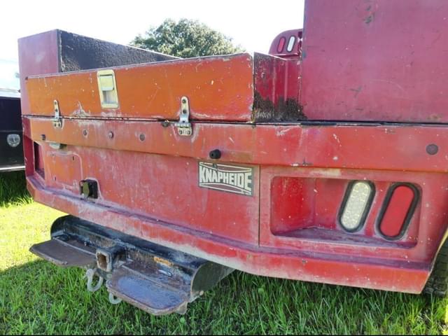 Image of Chevrolet 3500HD equipment image 4