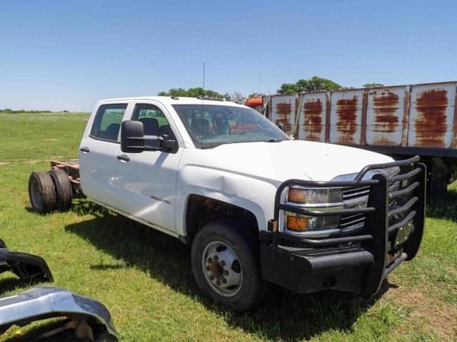 Image of Chevrolet 3500HD equipment image 1