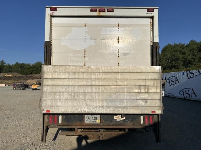 Image of Chevrolet 4500 equipment image 3