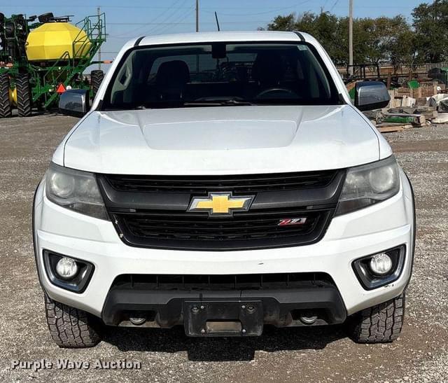 Image of Chevrolet Colorado equipment image 1