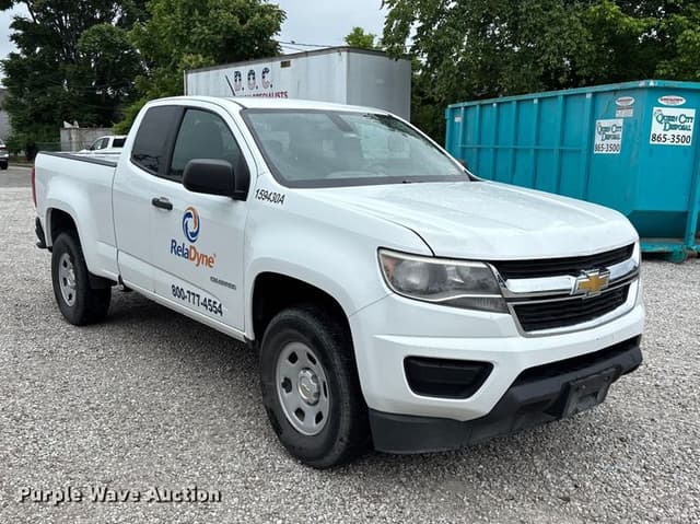 Image of Chevrolet Colorado equipment image 2