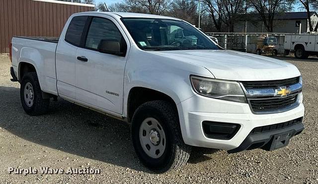 Image of Chevrolet Colorado equipment image 2