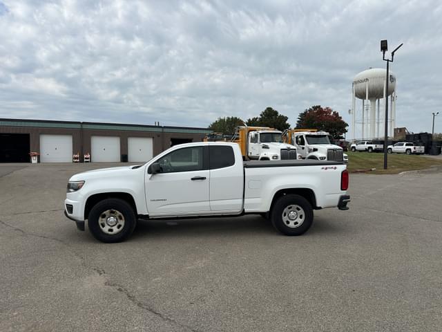 Image of Chevrolet Colorado equipment image 2