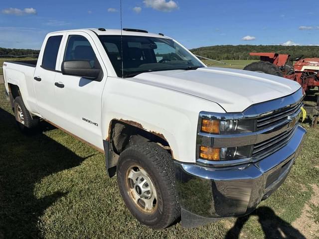 Image of Chevrolet 2500HD equipment image 1