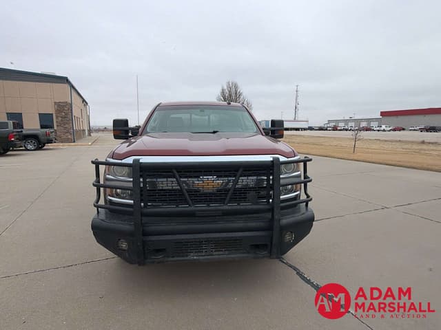 Image of Chevrolet 2500HD equipment image 2