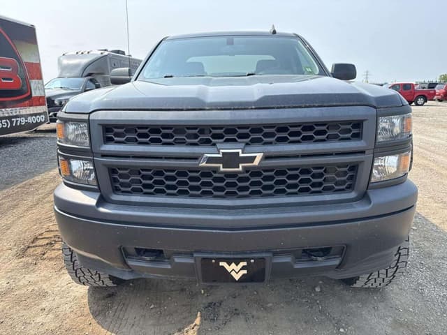 Image of Chevrolet 1500 equipment image 4