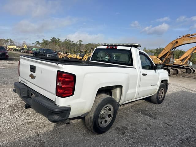 Image of Chevrolet 1500 equipment image 2