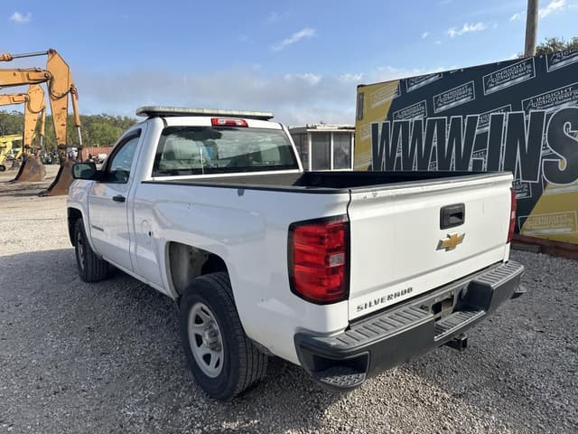 Image of Chevrolet 1500 equipment image 1