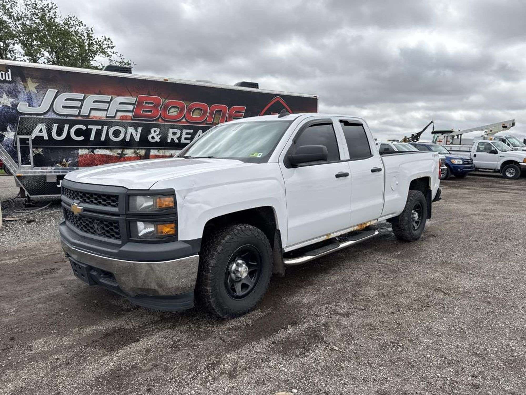 2015 Chevrolet 1500 Equipment Image0