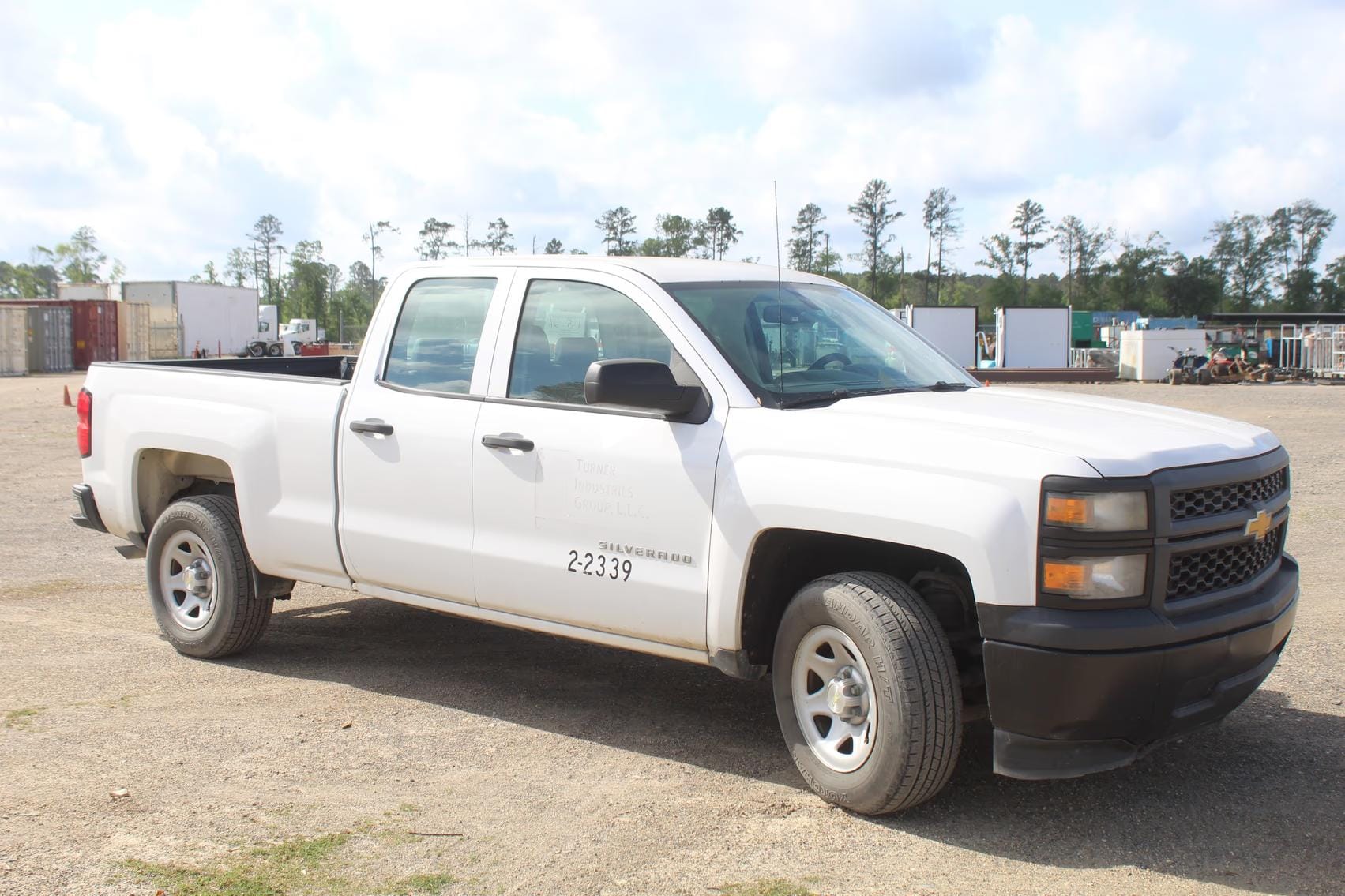2015 Chevrolet 1500 Equipment Image0