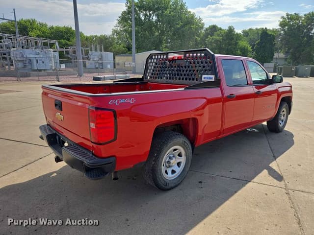 Image of Chevrolet Silverado equipment image 4