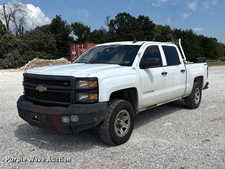 2015 Chevrolet 1500 Equipment Image0