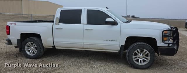 Image of Chevrolet 1500 equipment image 3