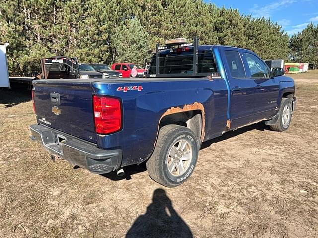 Image of Chevrolet 1500 equipment image 4