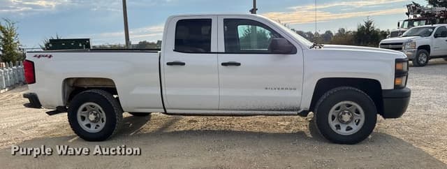 Image of Chevrolet 1500 equipment image 3