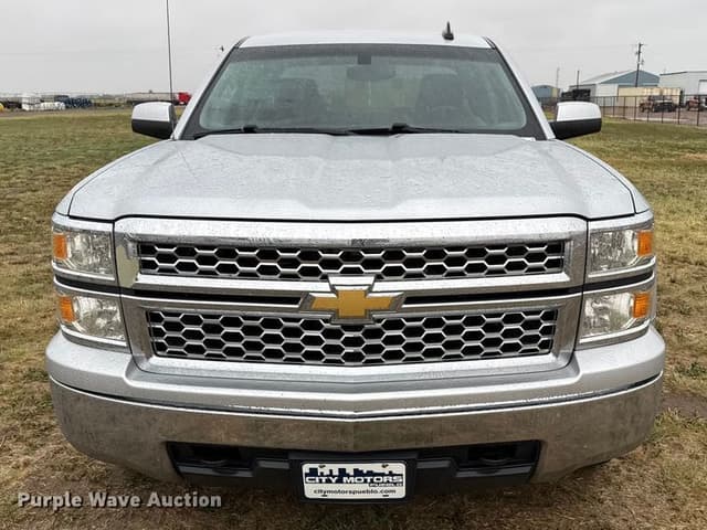 Image of Chevrolet Silverado equipment image 1