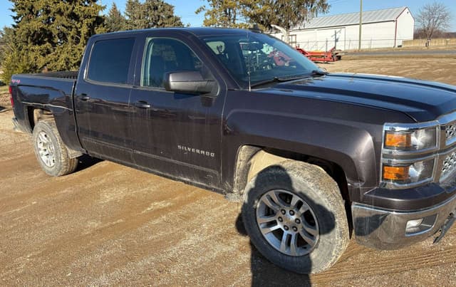 Image of Chevrolet Silverado equipment image 2