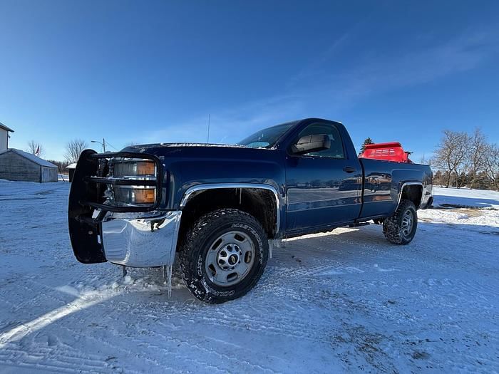 2015 Chevrolet 2500 Equipment Image0