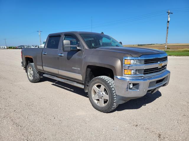 Image of Chevrolet 2500HD equipment image 1