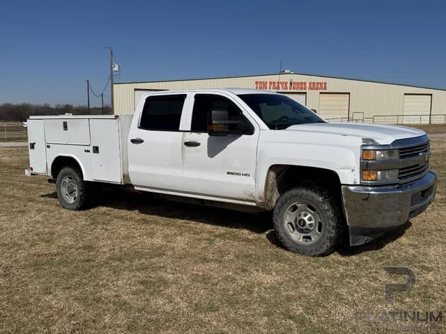 Image of Chevrolet 2500HD equipment image 2