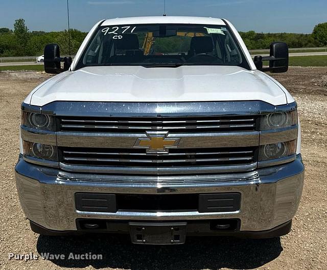 Image of Chevrolet 2500HD equipment image 1