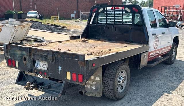Image of Chevrolet 2500HD equipment image 4