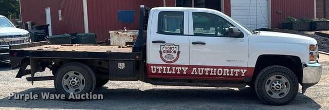 Image of Chevrolet 2500HD equipment image 3