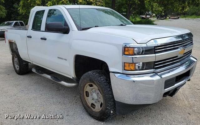 Image of Chevrolet 2500HD equipment image 2