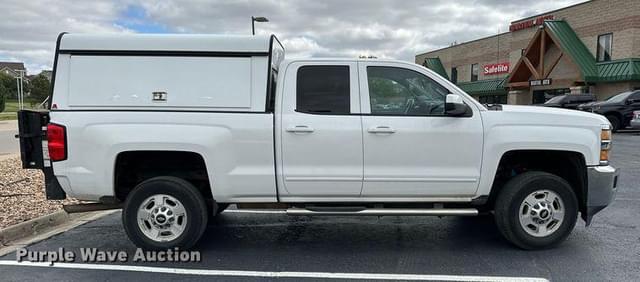 Image of Chevrolet 2500HD equipment image 3