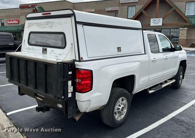 Image of Chevrolet 2500HD equipment image 4