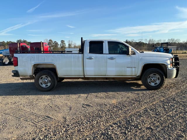 Image of Chevrolet 2500HD equipment image 3