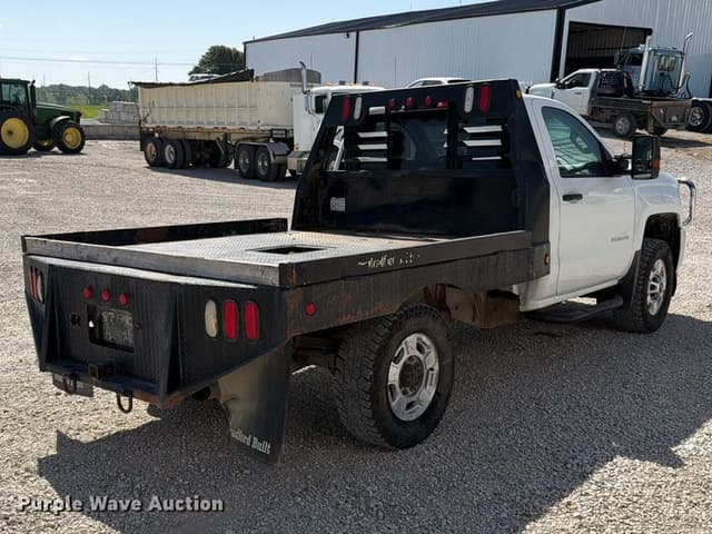 Image of Chevrolet 2500HD equipment image 4