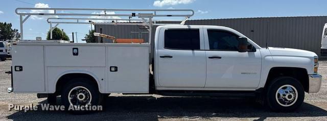 Image of Chevrolet 2500HD equipment image 3