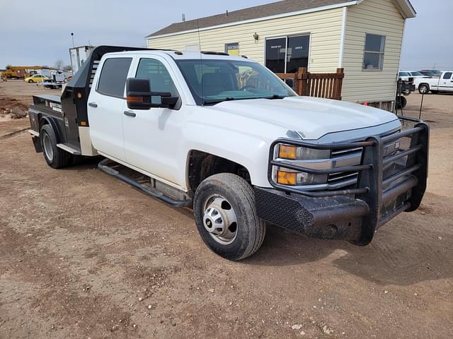 Image of Chevrolet 3500 equipment image 1