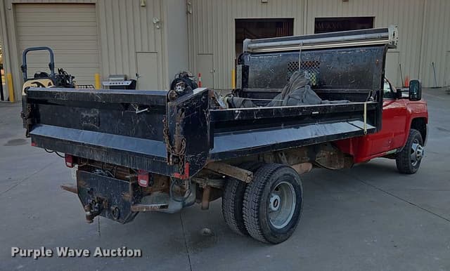 Image of Chevrolet 3500 equipment image 4