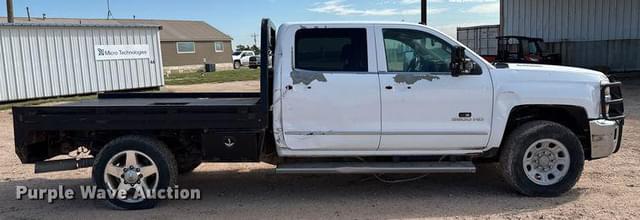 Image of Chevrolet 3500 equipment image 3