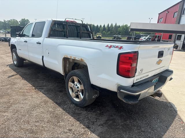 Image of Chevrolet 3500HD equipment image 3