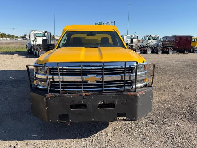 Image of Chevrolet 3500HD equipment image 3