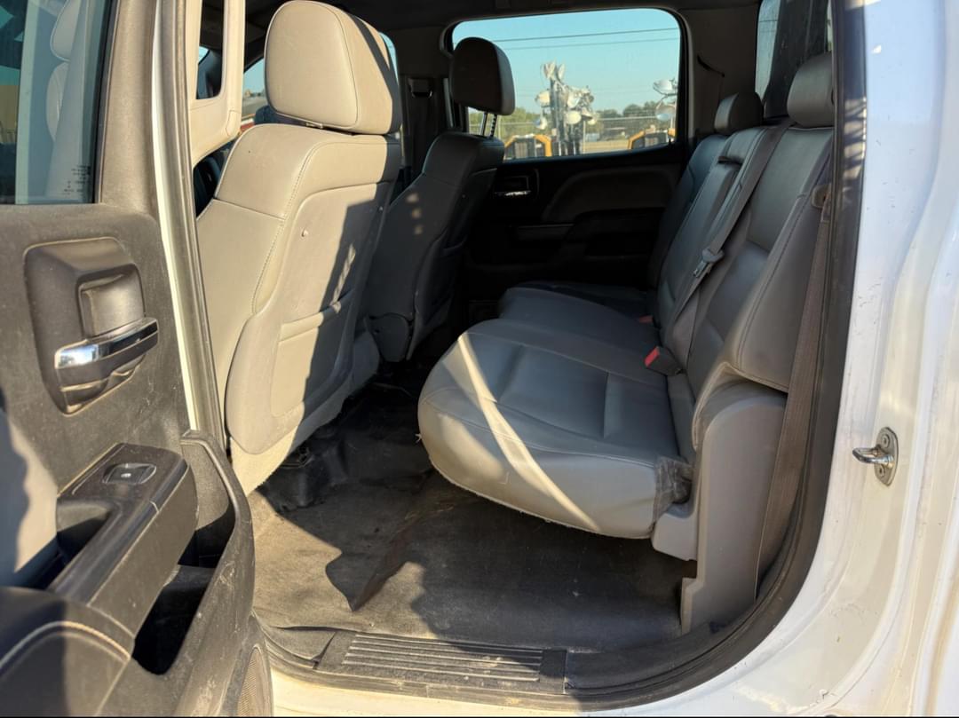 Image of Chevrolet 3500HD Primary Image