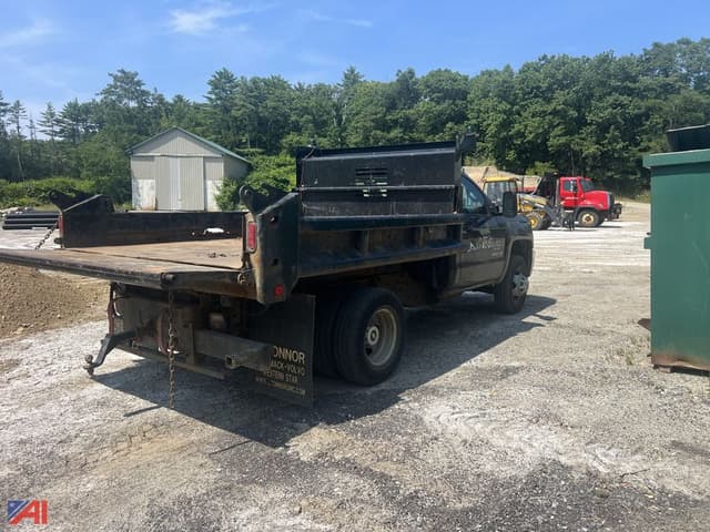 Image of Chevrolet 3500HD equipment image 3