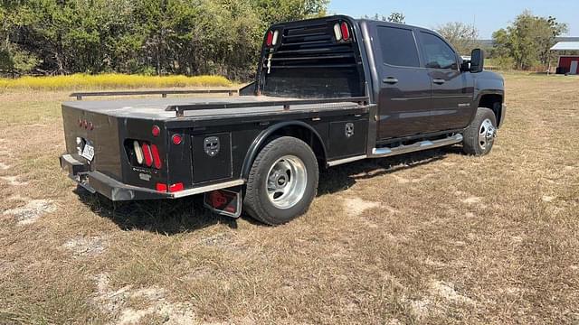 Image of Chevrolet 3500HD equipment image 1