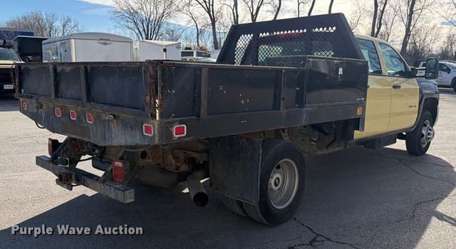 Image of Chevrolet 3500HD equipment image 4