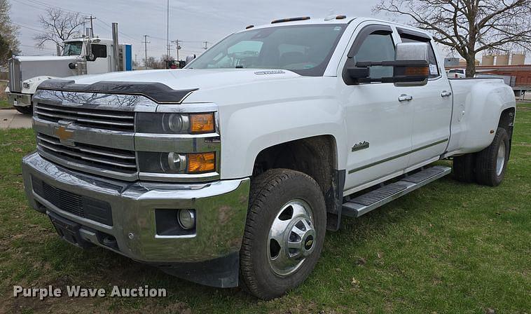 Image of Chevrolet 3500HD Primary image