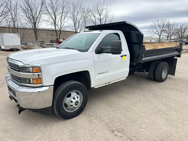 Image of Chevrolet 3500HD equipment image 1